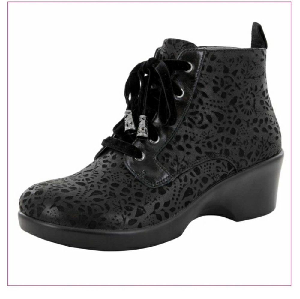 Algeria Eliza Delicut Boots
